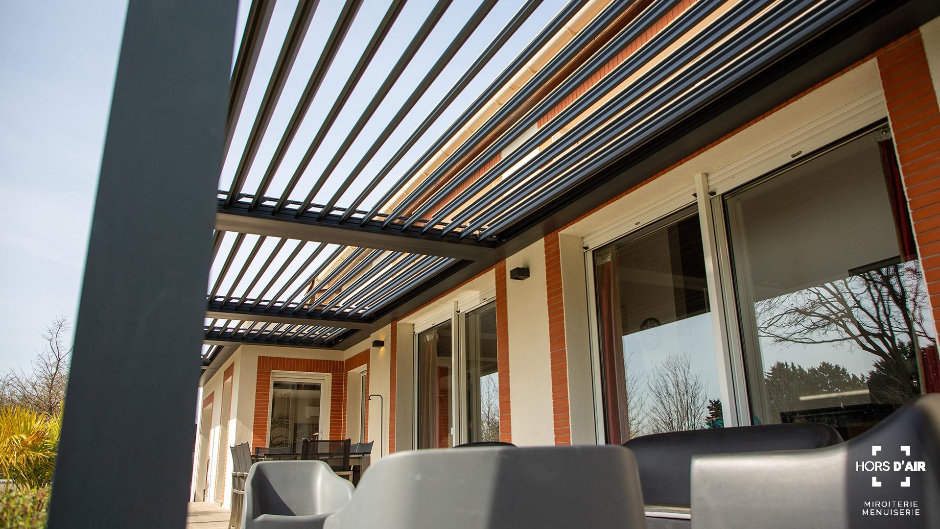 pergola bio-climatique côte pavée Toulouse Hors d'Air